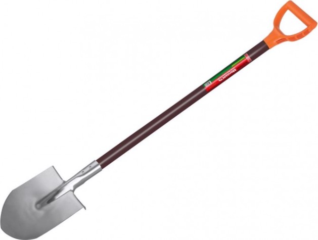 Лопата штыковая ЦЕНТРОИНСТРУМЕНТ БелЦентроМаш "Молодость моя" с деревянным черенком 0921-Ч [0921-Ч]