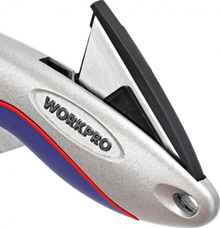 Нож складной WORKPRO WP211013 со сменными лезвиями, алюминиевый