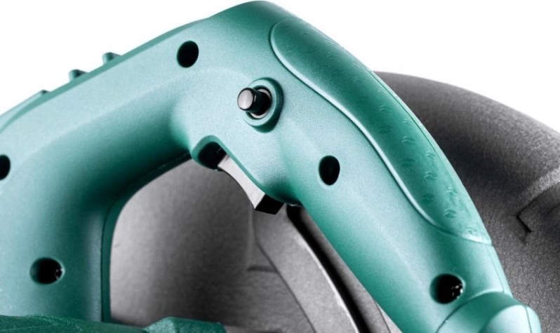 Пила циркулярная сетевая Hammer CRP2400/305 [140-022]