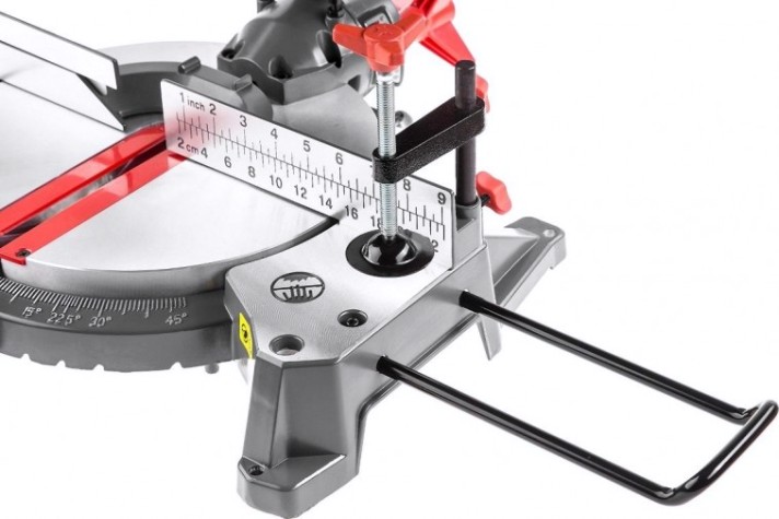 Пила торцовочная сетевая Hammer STL1800/250C [175-010]