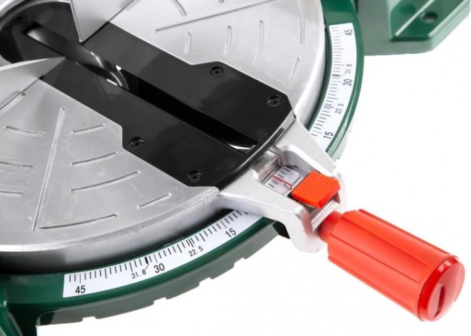 Пила торцовочная сетевая Hammer STL1800/255 [175-016]