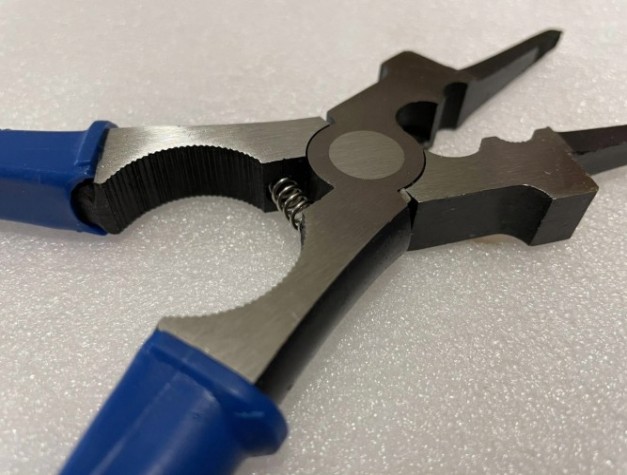 Плоскогубцы сварщика ESAB Universal Top Tool [0000134716] Плоскогубцы большие