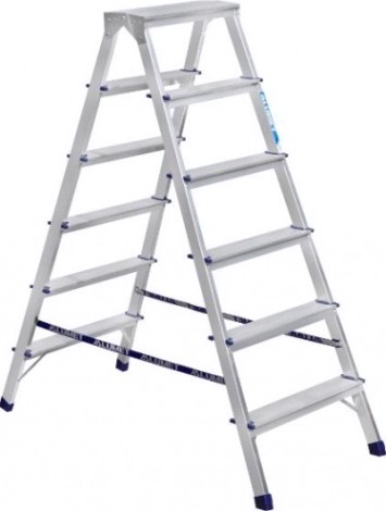 Стремянка алюминиевая АЛЮМЕТ AD 7206 6 ступеней двухсторонняя [AD7206]