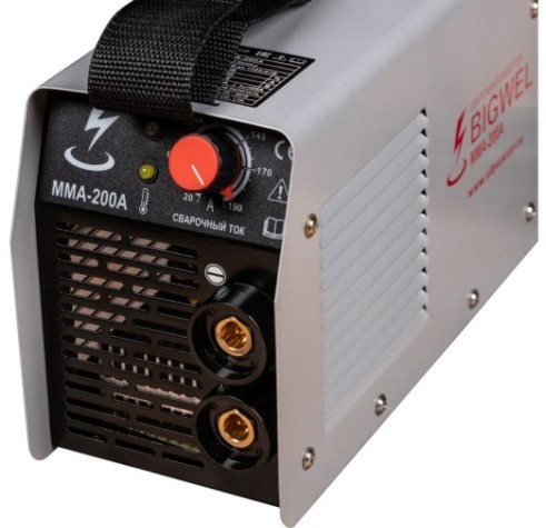 Сварочный инвертор VEKTOR ММА-200А в кейсе [3260]