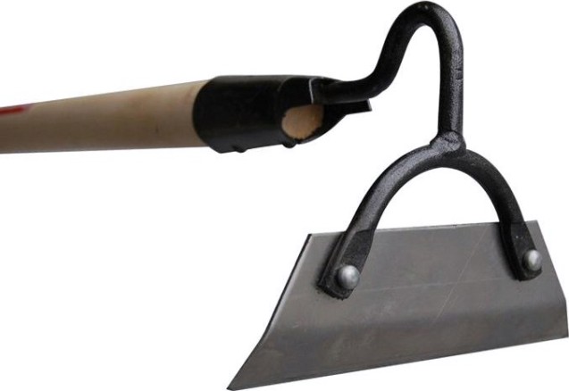 Тяпка ЦЕНТРОИНСТРУМЕНТ БЛЦ "МОЛОДОСТЬ МОЯ" 1046-Ч с деревянным черенком [1046-Ч]